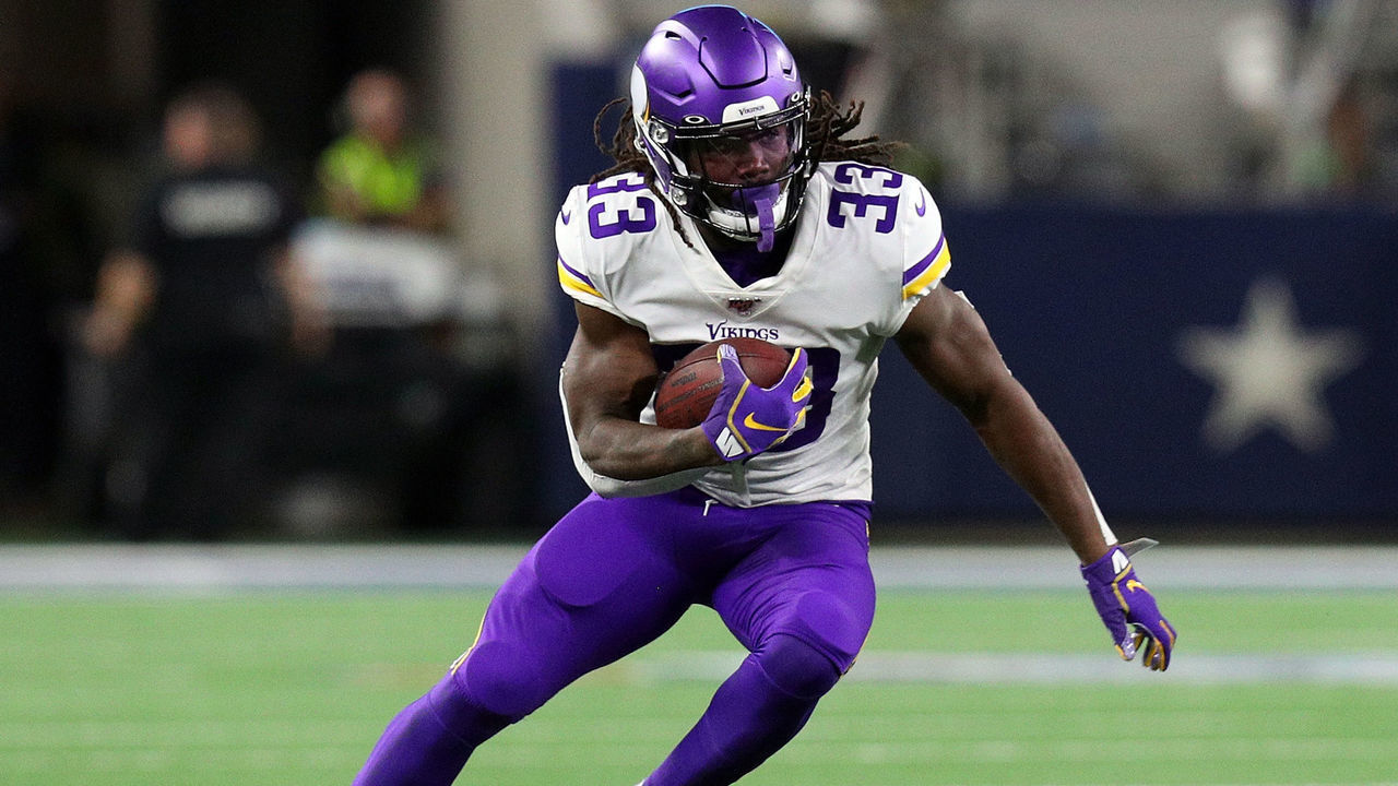 ARLINGTON, TEXAS - NOVEMBER 10: Dalvin Cook #33 of the Minnesota Vikings carries the ball against the Dallas Cowboys at AT&T Stadium on November 10, 2019 in Arlington, Texas.