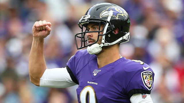 BALTIMORE, MD - OCTOBER 13: Justin Tucker #9 of the Baltimore Ravens celebrates a field goal against the Cincinnati Bengals during the second half at M&T Bank Stadium on October 13, 2019 in Baltimore, Maryland.