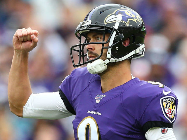 BALTIMORE, MD - OCTOBER 13: Justin Tucker #9 of the Baltimore Ravens celebrates a field goal against the Cincinnati Bengals during the second half at M&T Bank Stadium on October 13, 2019 in Baltimore, Maryland.