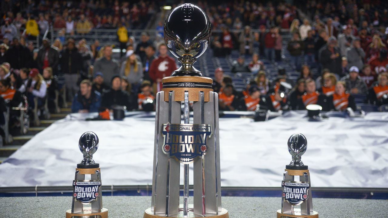 SAN DIEGO, CA - DECEMBER 27: The Holiday Bowl trophies displayed during the National Funding Holiday Bowl game between the Minnesota Golden Gophers and the Washington State Cougars on December 27, 2016, at Qualcomm Stadium in San Diego, CA.