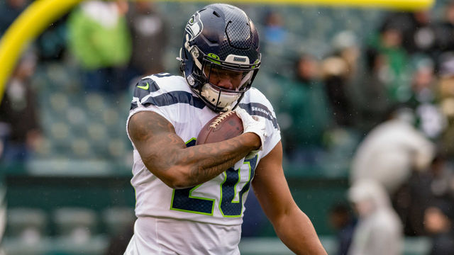 PHILADELPHIA, PA - NOVEMBER 24: Seattle Seahawks running back Rashaad Penny (20) warms up prior to the National Football League game between the Seattle Seahawks and Philadelphia Eagles on November 24, 2019 at Lincoln Financial Field in Philadelphia, PA