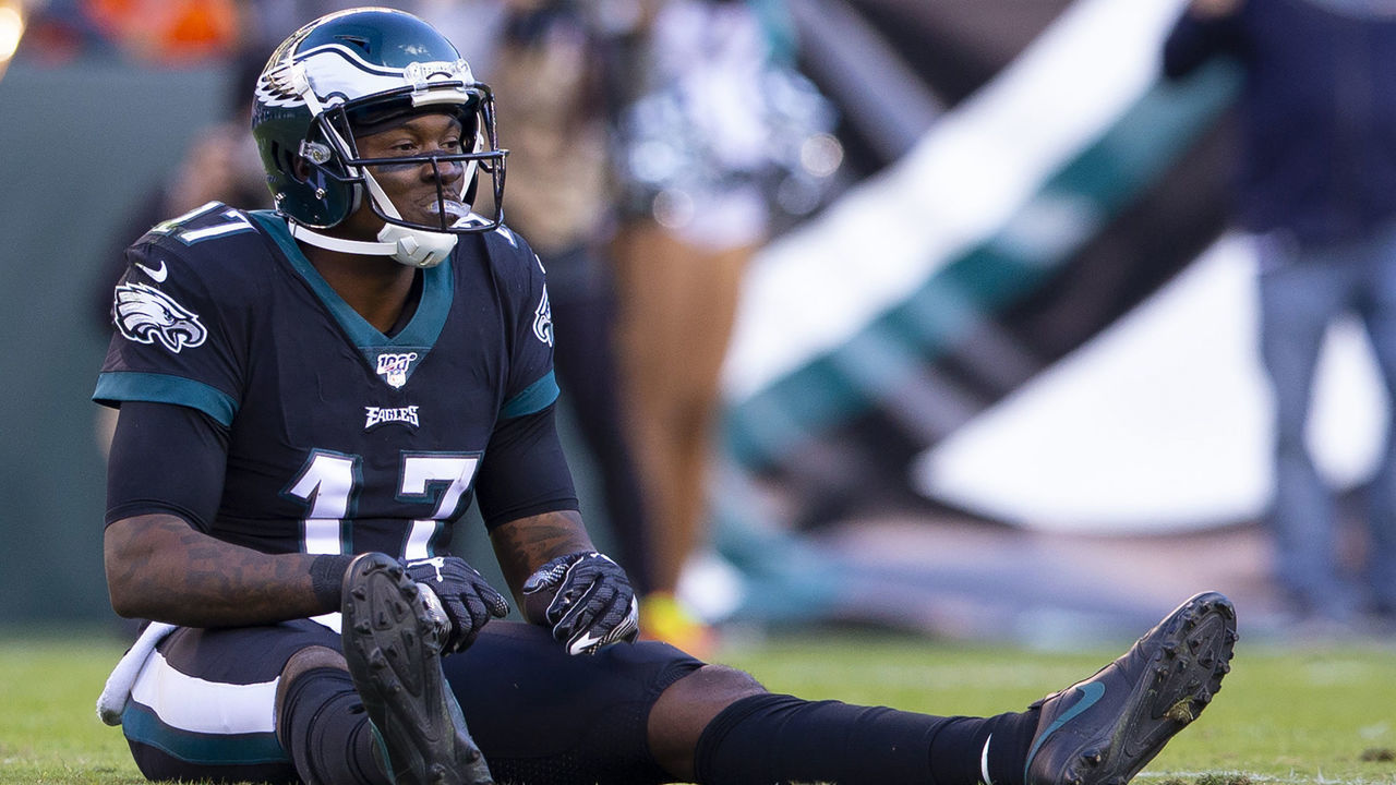 PHILADELPHIA, PA - NOVEMBER 03: Alshon Jeffery #17 of the Philadelphia Eagles looks against the Chicago Bears at Lincoln Financial Field on November 3, 2019 in Philadelphia, Pennsylvania.