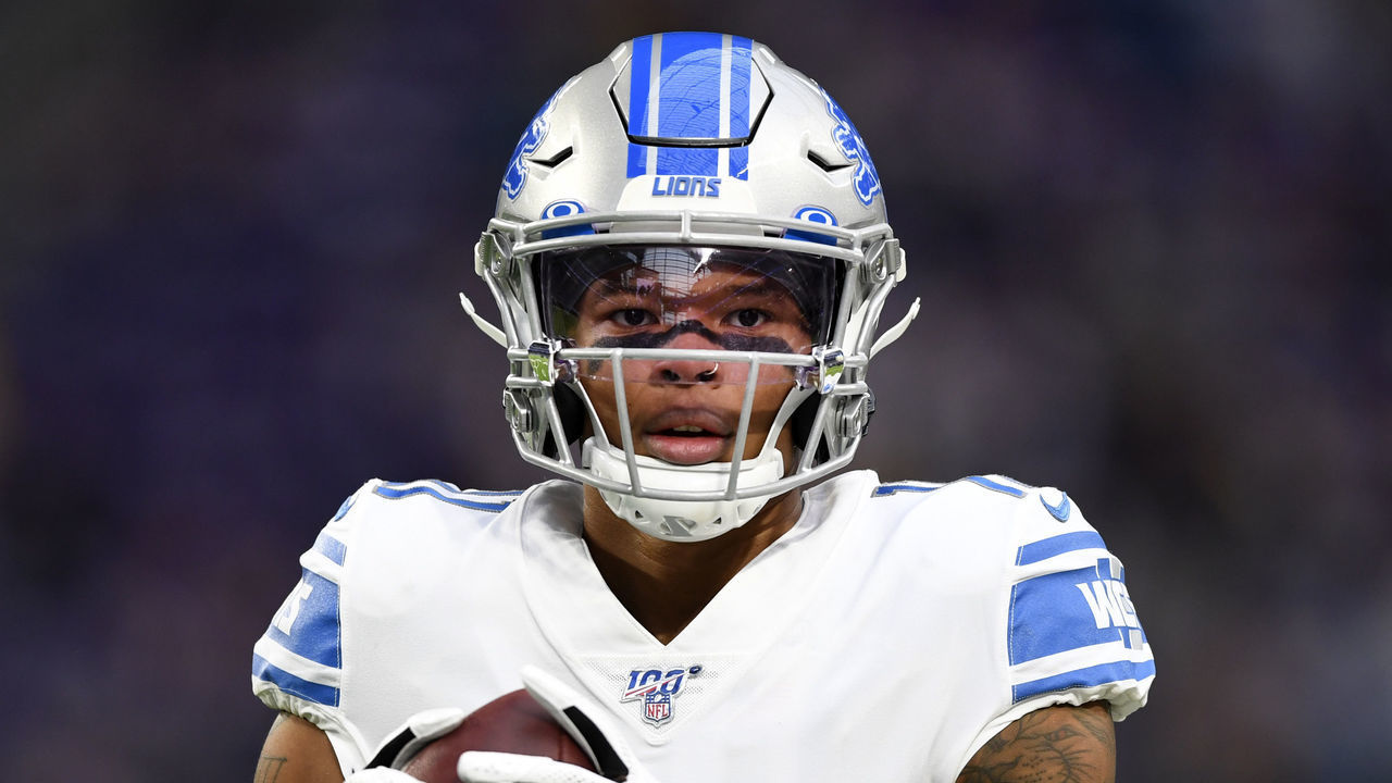MINNEAPOLIS, MINNESOTA - DECEMBER 08: Detroit Lions wide receiver Marvin Jones #11 warms up prior to the game against the Minnesota Vikings at U.S. Bank Stadium on December 08, 2019 in Minneapolis, Minnesota.