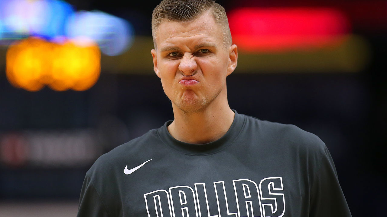 NEW ORLEANS, LOUISIANA - DECEMBER 03: Kristaps Porzingis #6 of the Dallas Mavericks warms up against the New Orleans Pelicans during the first half at the Smoothie King Center on December 03, 2019 in New Orleans, Louisiana.