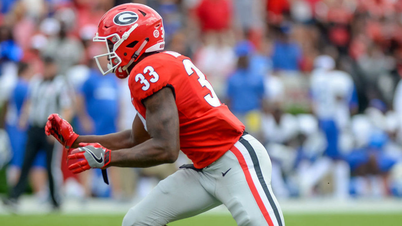 ATHENS, GA - SEPTEMBER 15: Georgia Bulldogs linebacker Robert Beal Jr. (33) during the game between the Middle Tennessee Blue Raiders and the Georgia Bulldogs on September 15, 2018, at Sanford Stadium in Athens, GA.