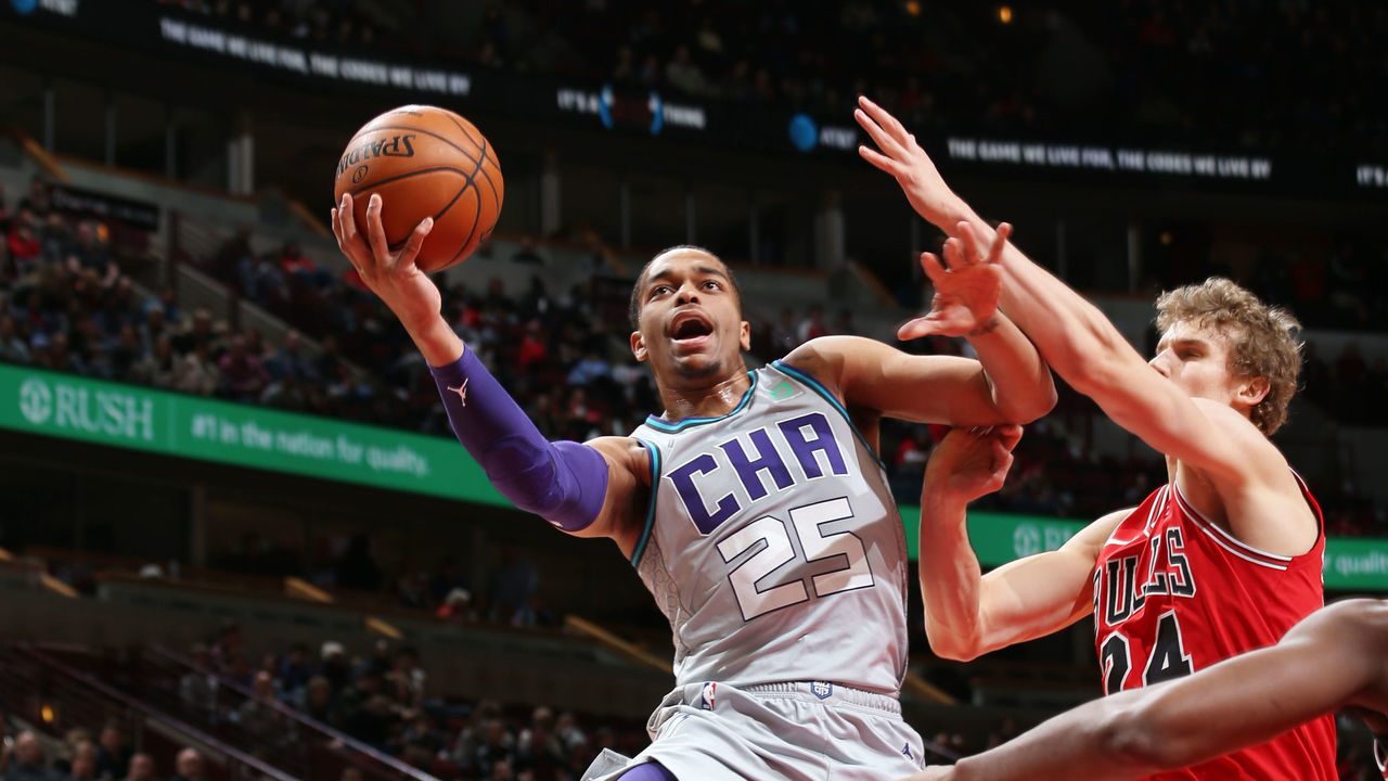CHICAGO, IL - DECEMBER 13: PJ Washington #25 of the Charlotte Hornets shoots the ball against the Chicago Bulls on December 13, 2019 at the United Center in Chicago, Illinois. Mandatory Copyright Notice: Copyright 2019 NBAE