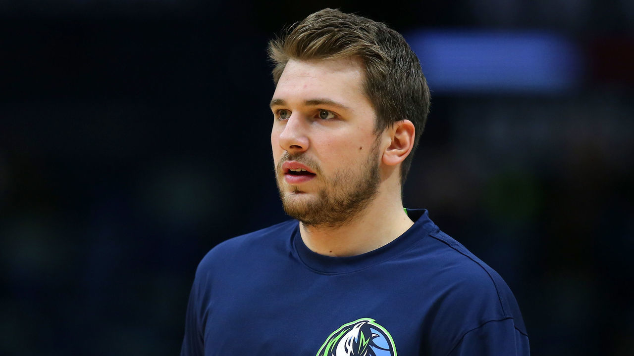 NEW ORLEANS, LOUISIANA - DECEMBER 03: Luka Doncic #77 of the Dallas Mavericks warms up against the New Orleans Pelicans during the first half at the Smoothie King Center on December 03, 2019 in New Orleans, Louisiana.