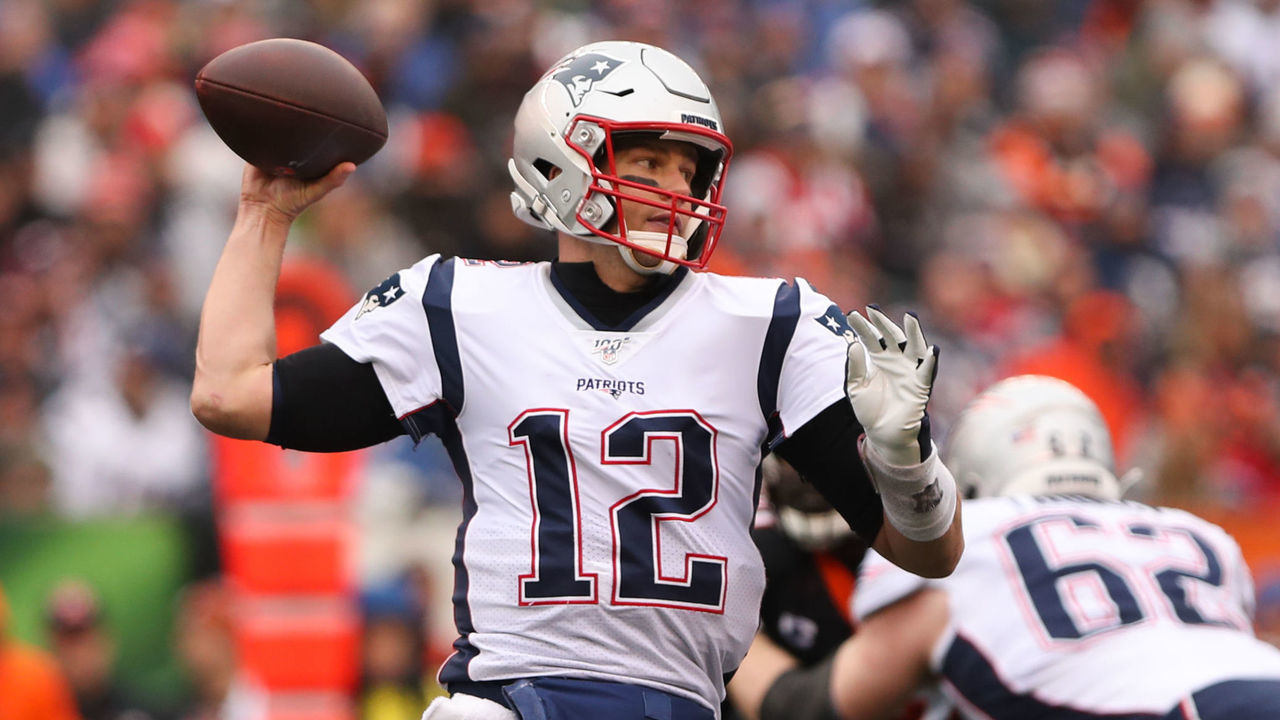 CINCINNATI, OH - DECEMBER 15: New England Patriots quarterback Tom Brady (12) passes the ball during the game against the New England Patriots and the Cincinnati Bengals on December 15th 2019, at Paul Brown Stadium in Cincinnati, OH.