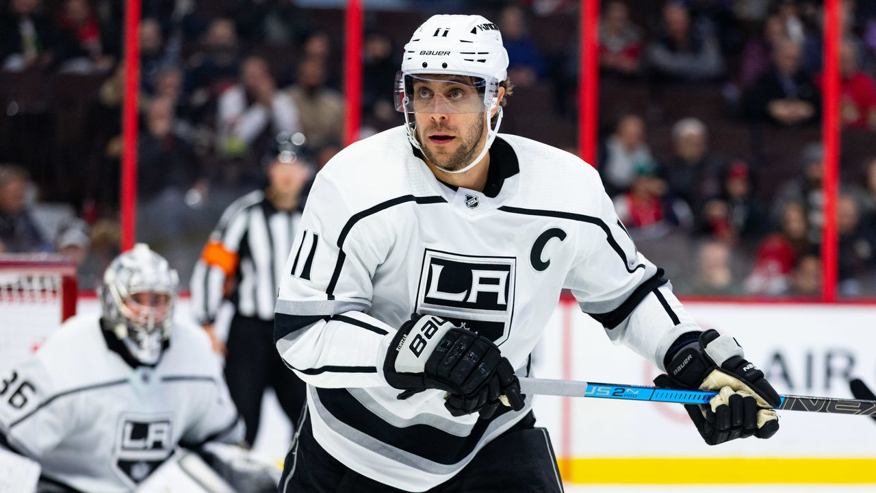 OTTAWA, ON - NOVEMBER 07: Los Angeles Kings Center Anze Kopitar (11) keeps eyes on the play during second period National Hockey League action between the Los Angeles Kings and Ottawa Senators on November 7, 2019, at Canadian Tire Centre in Ottawa, ON, Canada.