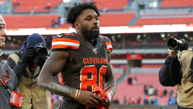 CLEVELAND, OH - NOVEMBER 24: Cleveland Browns wide receiver Jarvis Landry (80) leaves the field following the National Football League game between the Miami Dolphins and Cleveland Browns on November 24, 2019, at FirstEnergy Stadium in Cleveland, OH.