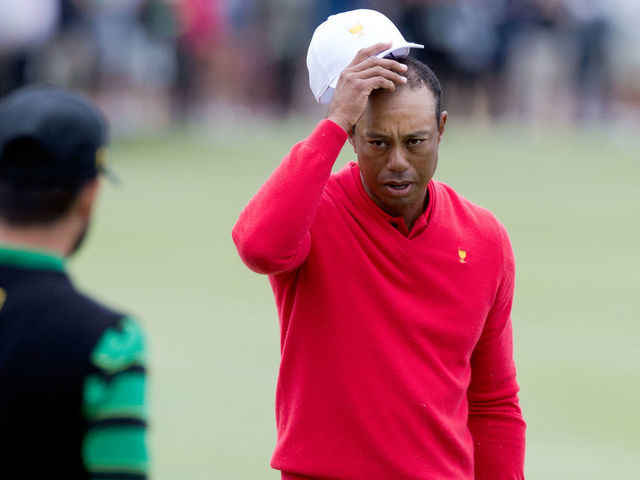 Watch Tiger S Hat Removal On Putt Vs Ancer Gets Hilarious Video Edit Thescore Com
