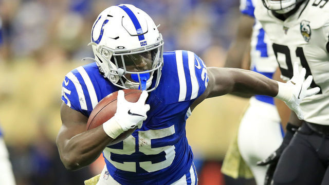 INDIANAPOLIS, INDIANA - NOVEMBER 17: Marlon Mack #25 of the Indianapolis Colts runs for a touchdown during the game against the Jacksonville Jaguars at Lucas Oil Stadium on November 17, 2019 in Indianapolis, Indiana.