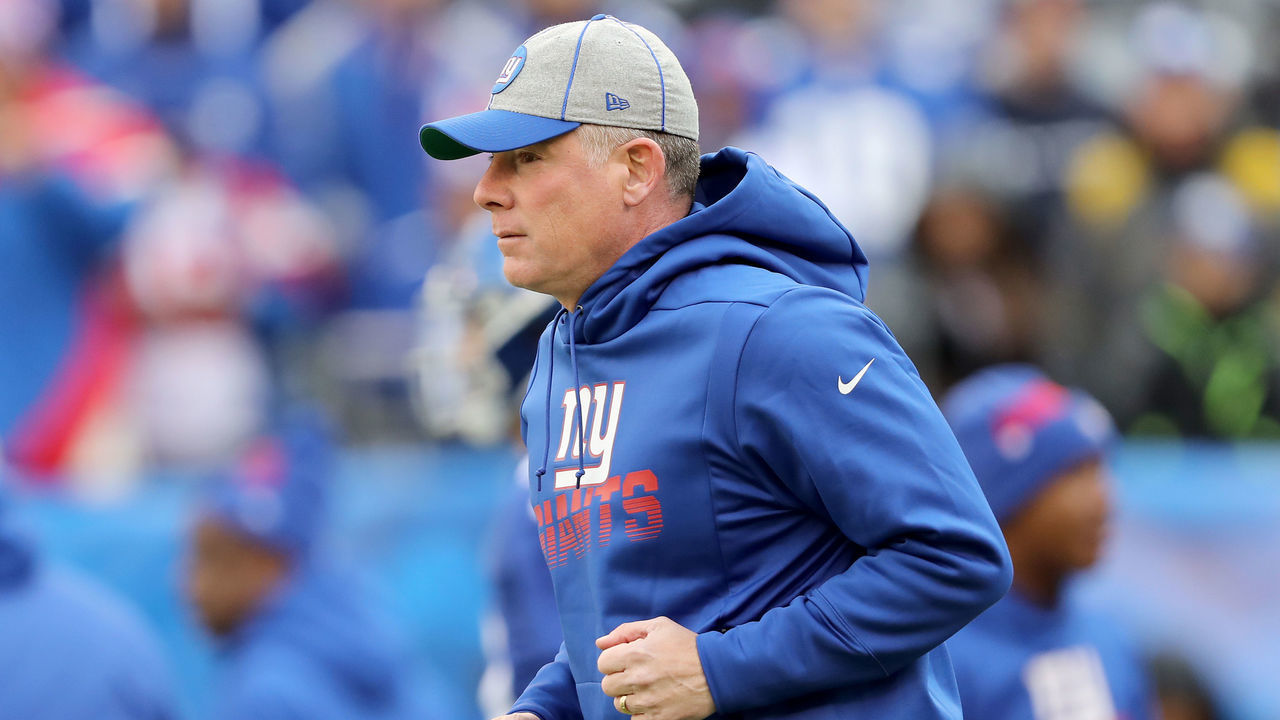 EAST RUTHERFORD, NEW JERSEY - DECEMBER 15: Head coach Pat Shurmur of the New York Giants runs off the field after warm ups against the Miami Dolphins at MetLife Stadium on December 15, 2019 in East Rutherford, New Jersey.