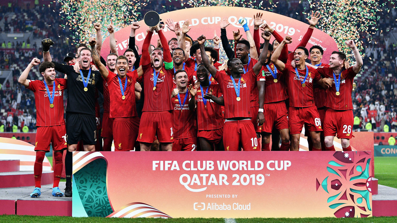 DOHA, QATAR - DECEMBER 21: Jordan Henderson of Liverpool lifts the trophy after winning the FIFA Club World Cup 2019 final match between Liverpool FC and CR Flamengo at Khalifa International Stadium on December 21, 2019 in Doha, Qatar.