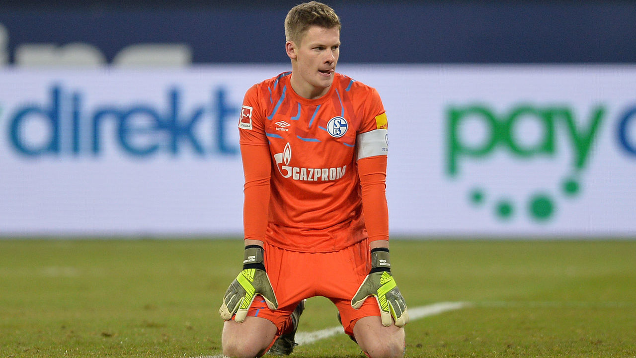 GELSENKIRCHEN, GERMANY - DECEMBER 15: (BILD ZEITUNG OUT) goalkeeper Alexander Nuebel of FC Schalke 04 looks on during the Bundesliga match between FC Schalke 04 and Eintracht Frankfurt at Veltins-Arena on December 15, 2019 in Gelsenkirchen, Germany.