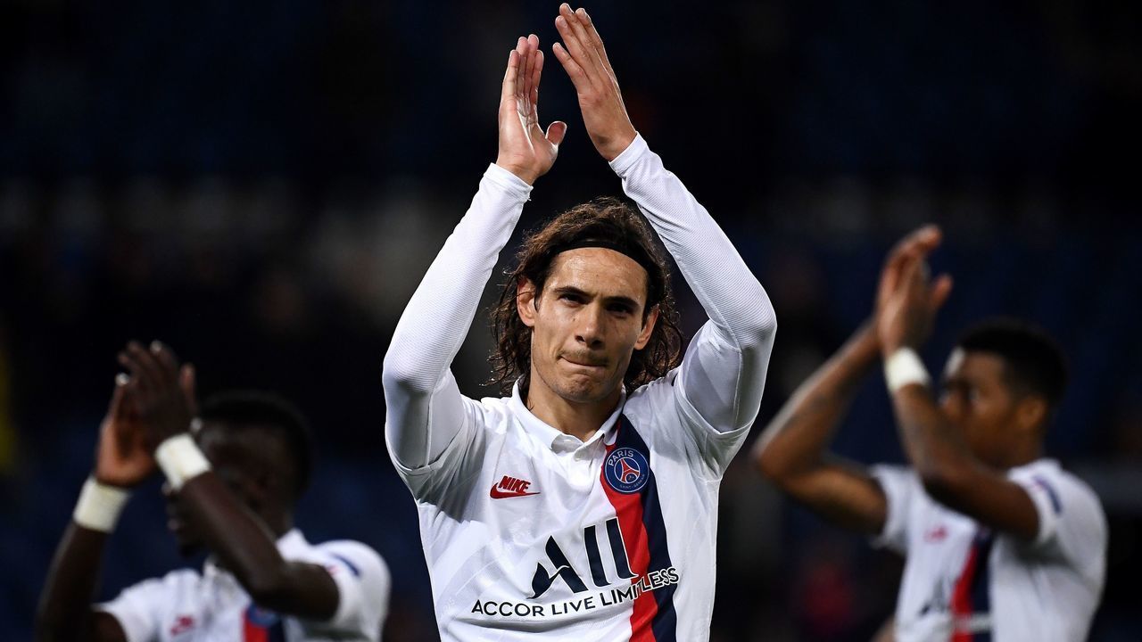 Paris Saint-Germain's Urugayan forward Edinson Cavani reacts after the UEFA Champions League Group A football match between Paris Saint-Germain (PSG) and Club Brugge at the Parc des Princes stadium in Paris on November 6, 2019.