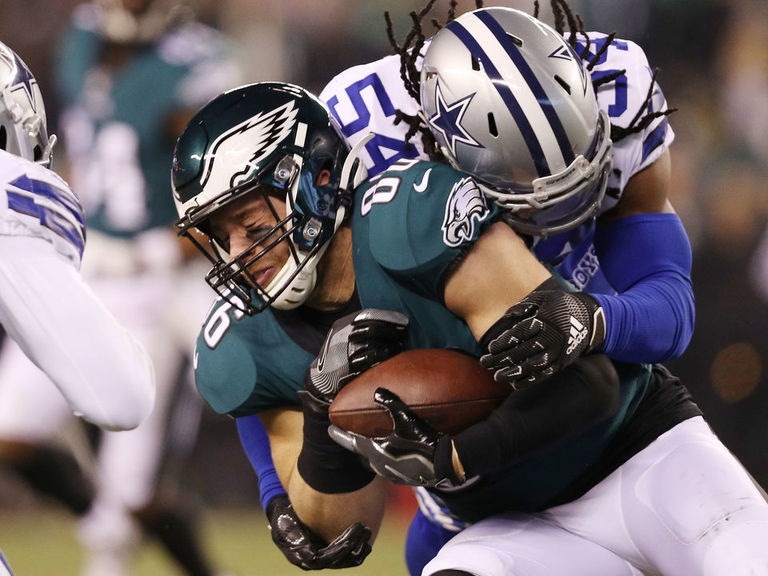 Eagles' Ertz suffered rib injury vs. Cowboys, will undergo more tests