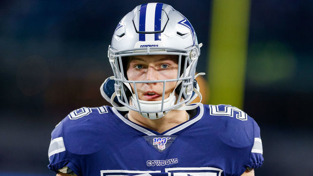 ARLINGTON, TX - NOVEMBER 10: Dallas Cowboys Linebacker Leighton Vander Esch (55) warms up prior to the game between the Minnesota Vikings and Dallas Cowboys on November 10, 2019 at AT&T Stadium in Arlington, TX.