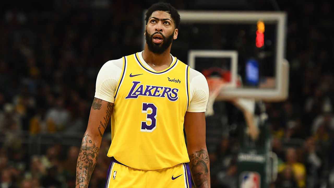 MILWAUKEE, WISCONSIN - DECEMBER 19: Anthony Davis #3 of the Los Angeles Lakers reacts to an officials call during a game against the Milwaukee Bucks at Fiserv Forum on December 19, 2019 in Milwaukee, Wisconsin.