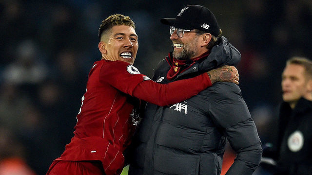 LEICESTER, ENGLAND - DECEMBER 26: (THE SUN OUT, THE SUN ON SUNDAY OUT) Jurgen Klopp manager of Liverpool celebrating with Roberto Firmino after he scored his second goal the Premier League match between Leicester City and Liverpool FC at The King Power Stadium on December 26, 2019 in Leicester, United Kingdom.