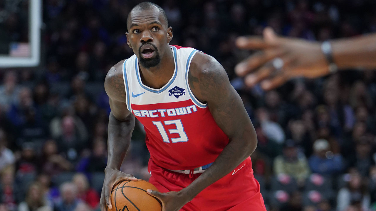 SACRAMENTO, CALIFORNIA - DECEMBER 02: Dewayne Dedmon #13 of the Sacramento Kings looks to pass the ball against the Chicago Bulls during the first half of an NBA basketball game at Golden 1 Center on December 02, 2019 in Sacramento, California.