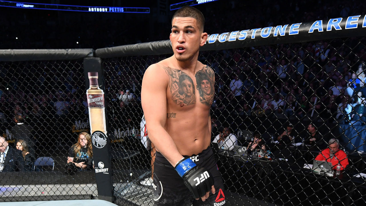 NASHVILLE, TENNESSEE - MARCH 23: Anthony Pettis stands in his corner prior to his welterweight bout against Stephen Thompson during the UFC Fight Night event at Bridgestone Arena on March 23, 2019 in Nashville, Tennessee.