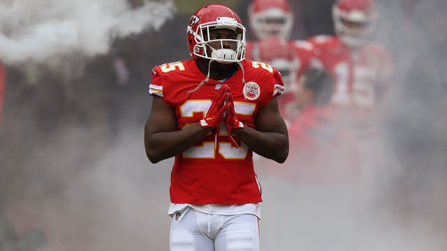 KANSAS CITY, MO - DECEMBER 29: Kansas City Chiefs running back LeSean McCoy (25) before an AFC West game between the Los Angeles Chargers and Kansas City Chiefs on December 29, 2019 at Arrowhead Stadium in Kansas City, MO.