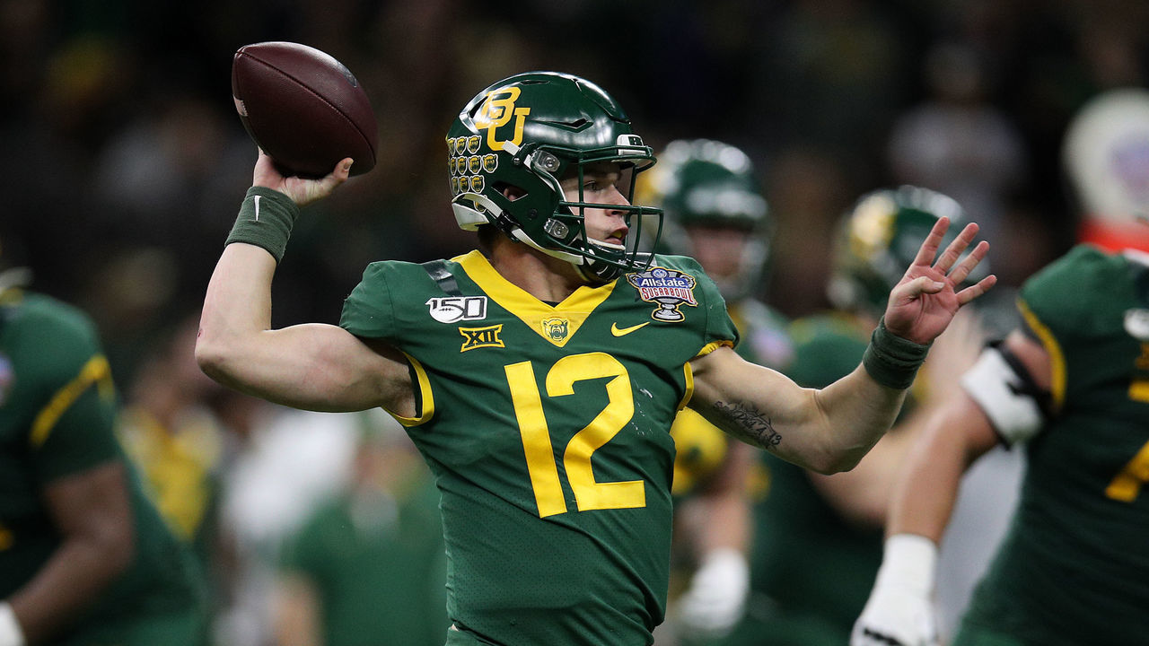 NEW ORLEANS, LOUISIANA - JANUARY 01: Charlie Brewer #12 of the Baylor Bears throws a pass against the Georgia Bulldogs during the Allstate Sugar Bowl at Mercedes Benz Superdome on January 01, 2020 in New Orleans, Louisiana.