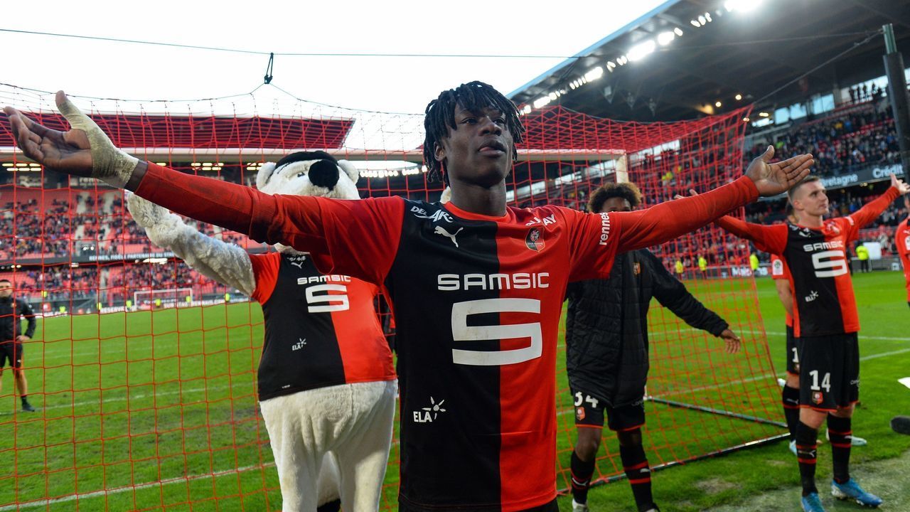 Rennes' French midfielder Eduardo Camavinga (L) acknowledges Rennes' supporters after their victory in the French L1 Football match between Stade Rennais Football Club and SC Amiens, on November 10, 2019, at the Roazhon Park, in Rennes, northwestern France.