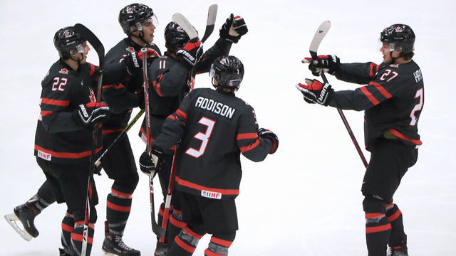 OSTRAVA, CZECH REPUBLIC - JANUARY 2, 2020: Canadian players celebrate a goal scored against Slovakia in their 2020 IIHF World Junior Ice Hockey Championship quarter-final match at Ostravar Arena. Peter Kovalev/TASS