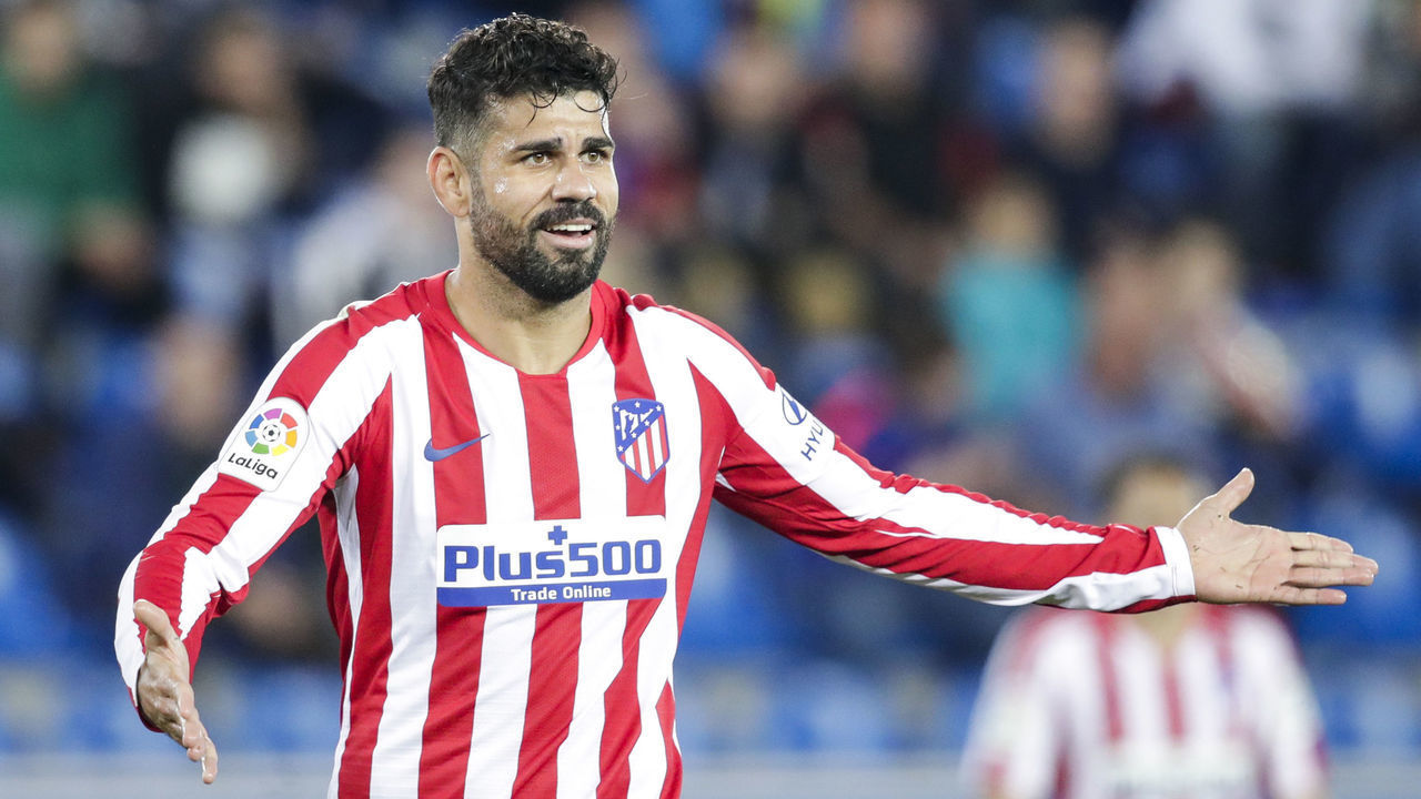 VITORIA GASTEIZ, SPAIN - OCTOBER 29: Diego Costa of Atletico Madrid during the La Liga Santander match between Deportivo Alaves v Atletico Madrid at the Estadio de Mendizorroza on October 29, 2019 in Vitoria Gasteiz Spain