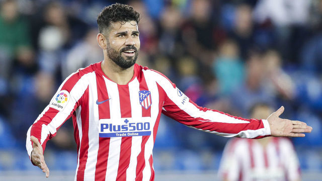 VITORIA GASTEIZ, SPAIN - OCTOBER 29: Diego Costa of Atletico Madrid during the La Liga Santander match between Deportivo Alaves v Atletico Madrid at the Estadio de Mendizorroza on October 29, 2019 in Vitoria Gasteiz Spain