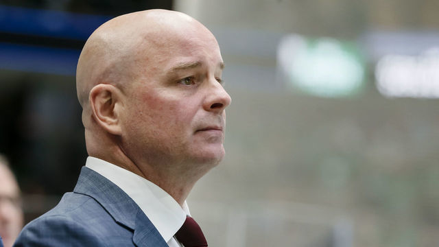DALLAS, TX - OCTOBER 03: Dallas Stars Head Coach Jim Montgomery watches from the bench during the game between the Dallas Stars and the Boston Bruins on October 03, 2019 at American Airlines Center in Dallas, Texas.