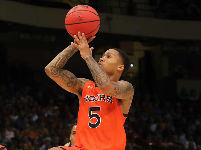 McCormick's 28 keep No. 8 Auburn perfect with win over Mississippi St ...