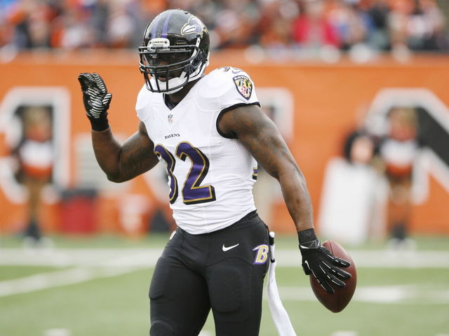 Former Raven offers to buy, give away season tickets from upset fan