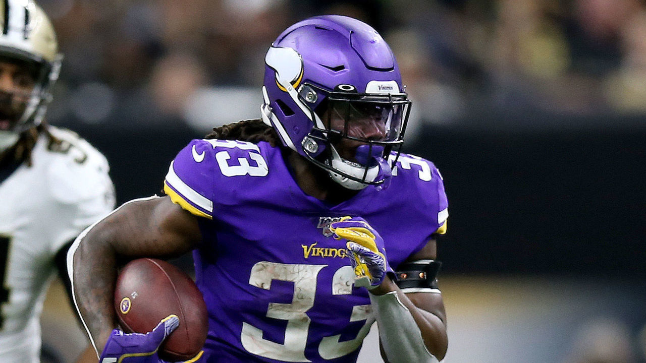 NEW ORLEANS, LOUISIANA - JANUARY 05: Dalvin Cook #33 of the Minnesota Vikings runs with the ball during the first half against the New Orleans Saints in the NFC Wild Card Playoff game at Mercedes Benz Superdome on January 05, 2020 in New Orleans, Louisiana.