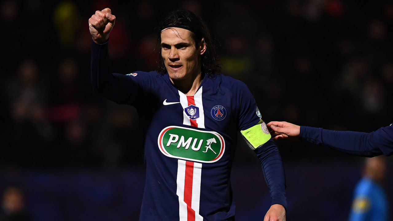 Paris Saint-Germain's Uruguayan forward Edinson Cavani celebrates after scoring a goal during the French Cup football match between Linas-Montlhery and Paris Saint-Germain on January 5, 2020 at the Stade Bobin in Bondoufle, south of Paris.