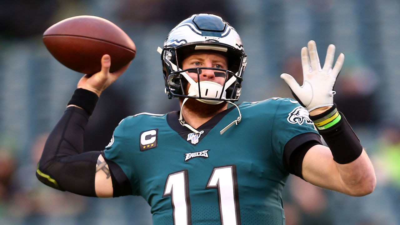 PHILADELPHIA, PENNSYLVANIA - JANUARY 05: Carson Wentz #11 of the Philadelphia Eagles warms up prior to their game against the Seattle Seattle in the NFC Wild Card Playoff at Lincoln Financial Field on January 05, 2020 in Philadelphia, Pennsylvania.
