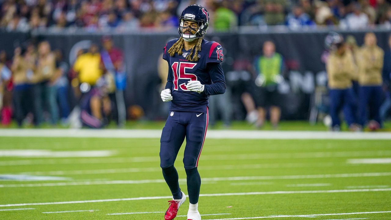 HOUSTON, TX - NOVEMBER 21: Houston Texans wide receiver Will Fuller (15) gets ready for a play during the game between the Indianapolis Colts and Houston Texas on November 21, 2019 at NRG Stadium in Houston, TX.