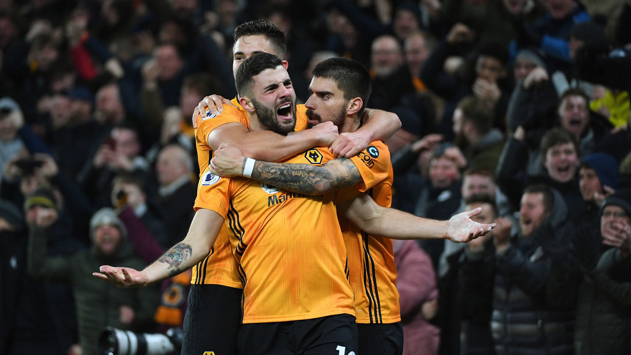 WOLVERHAMPTON, ENGLAND - DECEMBER 04: Patrick Cutrone of Wolverhampton Wanderers celebrates with his team mates after scoring a goal to make it 2-0 during the Premier League match between Wolverhampton Wanderers and West Ham United at Molineux on December 4, 2019 in Wolverhampton, United Kingdom.