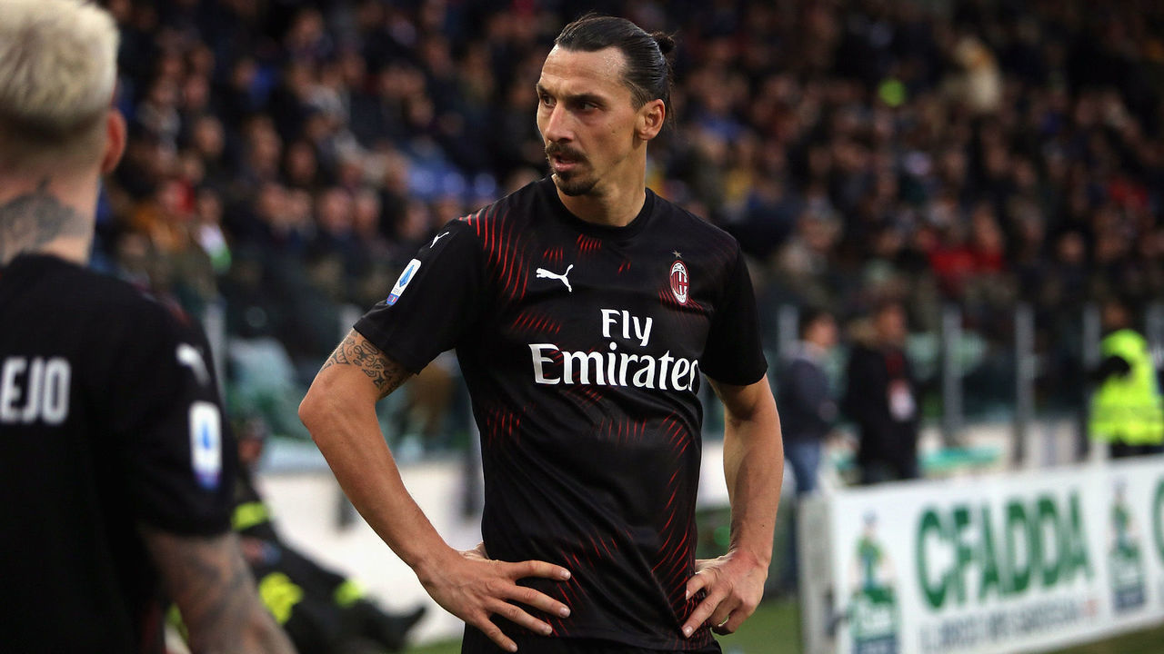 CAGLIARI, ITALY - JANUARY 11: Zlatan Ibrahimovic of Milan looks on during the Serie A match between Cagliari Calcio and AC Milan at Sardegna Arena on January 11, 2020 in Cagliari, Italy.