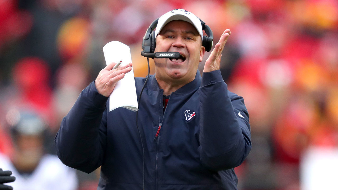 KANSAS CITY, MISSOURI - JANUARY 12: Head coach Bill O'Brien of the Houston Texans reacts against the Kansas City Chiefs during the second quarter in the AFC Divisional playoff game at Arrowhead Stadium on January 12, 2020 in Kansas City, Missouri.