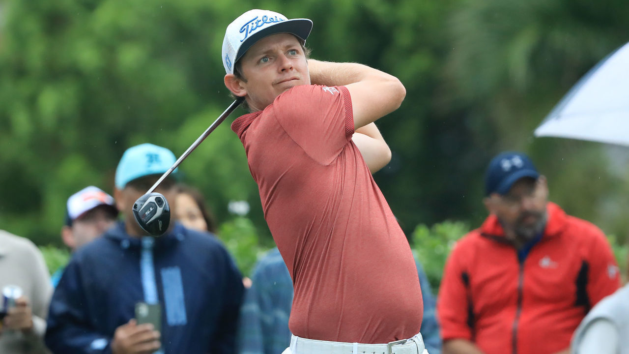 HONOLULU, HAWAII - JANUARY 12: Cameron Smith of Australia plays his shot from the 15th tee during the final round of the Sony Open in Hawaii at the Waialae Country Club on January 12, 2020 in Honolulu, Hawaii.