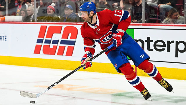 MONTREAL, QC - JANUARY 09: Montreal Canadiens left wing Ilya Kovalchuk (17) skates away from the far end of his zone with the puck during the Edmonton Oilers versus the Montreal Canadiens game on January 09, 2020, at Bell Centre in Montreal, QC