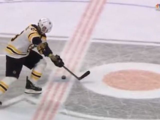 Watch: Bruins lose shootout after Marchand overskates puck