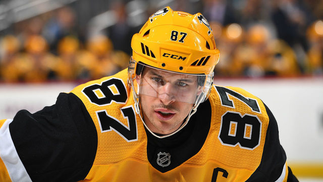 PITTSBURGH, PA - NOVEMBER 09: Sidney Crosby #87 of the Pittsburgh Penguins skates against the Chicago Blackhawks at PPG PAINTS Arena on November 9, 2019 in Pittsburgh, Pennsylvania.