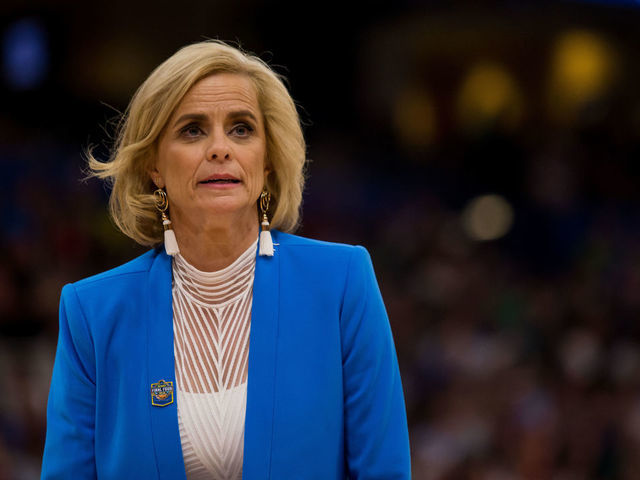 Mulkey becomes fastest coach to 600 wins as No. 2 Baylor to…
