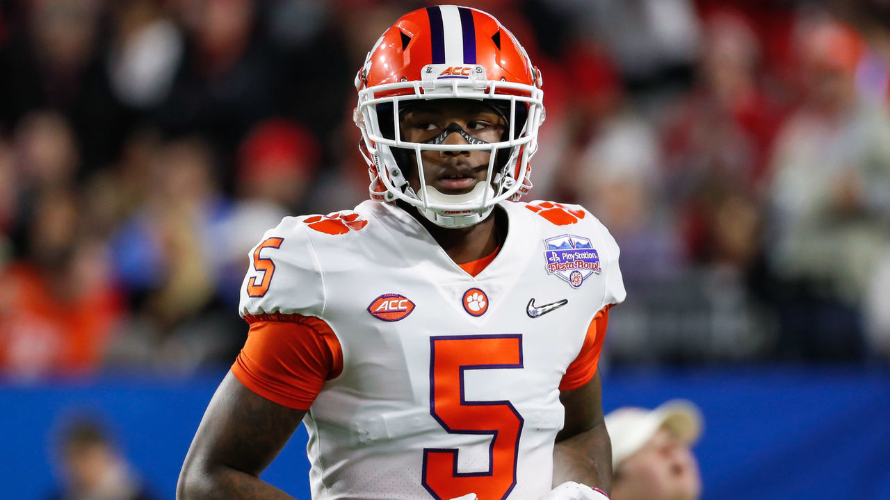 GLENDALE, AZ - DECEMBER 28: Clemson Tigers wide receiver Tee Higgins (5) warms up before the Fiesta Bowl college football playoff semi final game between the Clemson Tigers and the Ohio State Buckeyes on December 28, 2019 at State Farm Stadium in Glendale, Arizona.