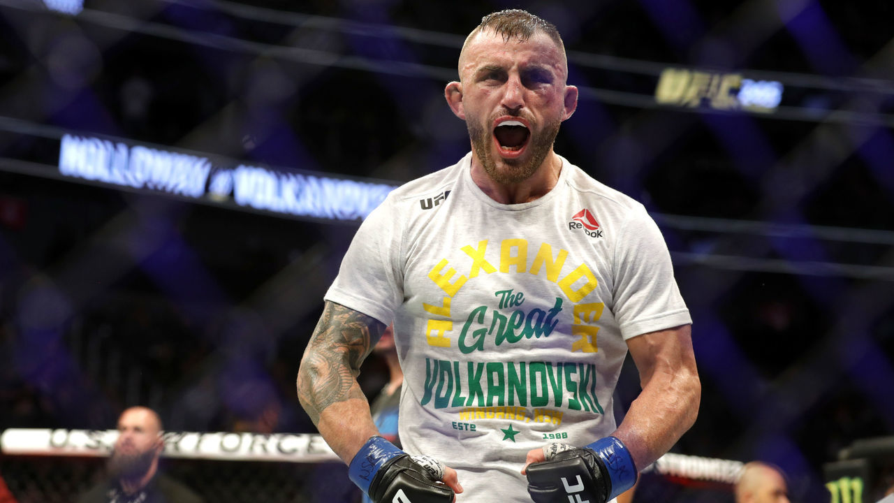 LAS VEGAS, NEVADA - DECEMBER 14: Alexander Volkanovski yells after five rounds against UFC featherweight champion Max Holloway in their title fight during UFC 245 at T-Mobile Arena on December 14, 2019 in Las Vegas, Nevada. Volkanovski took the title by unanimous decision.