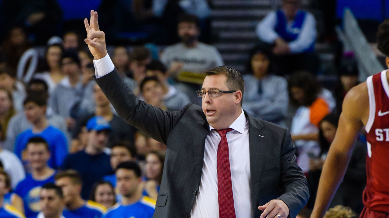 LOS ANGELES, CA - JANUARY 15: Stanford Cardinal head coach Jerod Haase signs to players on the court during the game between the Stanford Cardinal and the UCLA Bruins on January 15, 2020, at Pauley Pavilion in Los Angeles, CA.